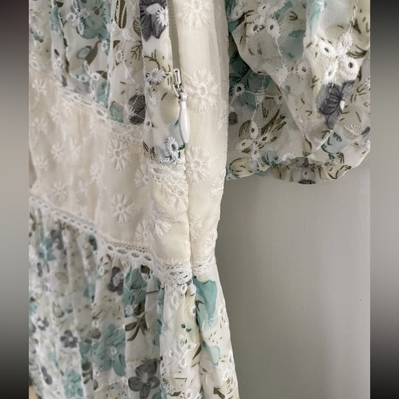 Asos Design Eyelet Tiered Midi Tea Dress In Mixed Ditsy Print size 10 - Picture 7 of 8